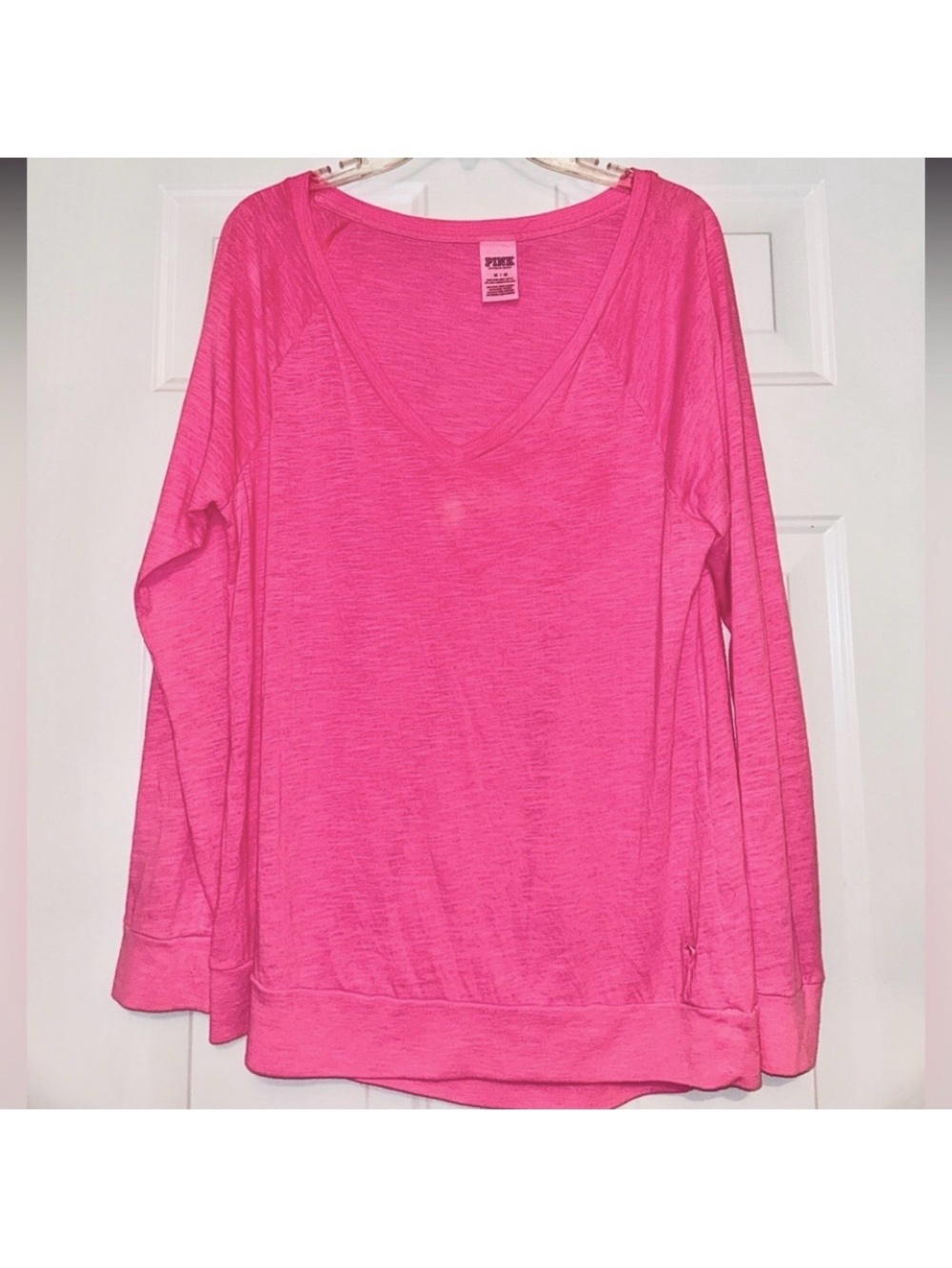 Victoria’s Secret PINK Women's LS V-Neck T-Shirt M Neon Pink Casual